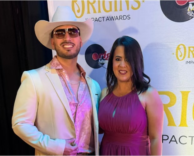 ICE arrests US Spanish-language news outlet reporter without warrant