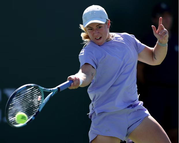 Sonay Kartal shocks Navarro at Indian Wells while Draper starts title defence in style
