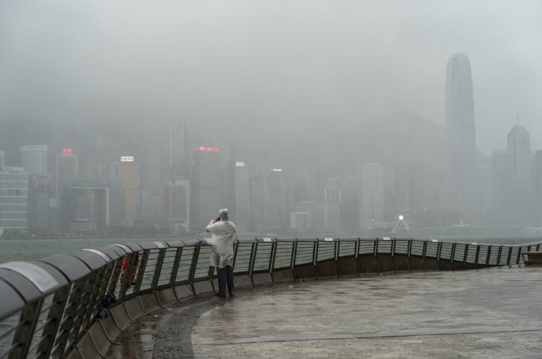 Typhoon Noul forces more than 715,000 from homes and cancels hundreds of flights in China and Hong Kong
